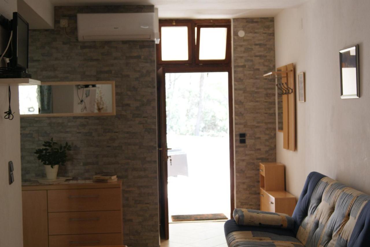 Seaside Secluded Apartments Zavala, Hvar - 15357 Jelsa  Exterior foto